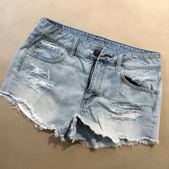 American Eagle Outfitters Light Denim Ripped Style Jean Shorts - Size 6 - Picture 1 of 5